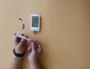 Exploring How Glucose Monitors Help Improve Glycemic Control in Diabetic Patients